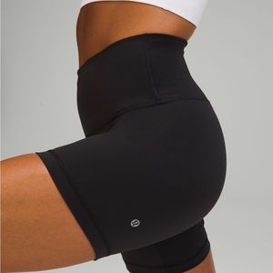 Wonder Train High Rise Short 6 inch